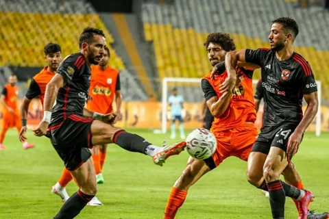 محمد معروف حكمًا لمباراة فاركو والأهلي بالدوري المصري